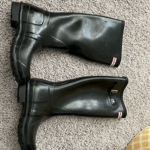 Hunter black rain boots